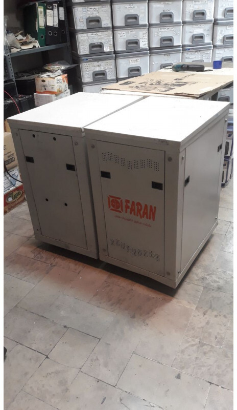 کابینت باطری فاران  دست دوم چرخ دار دو طبقه حداکثر 4 عدد باطری 12v/65aرنگ کرم
